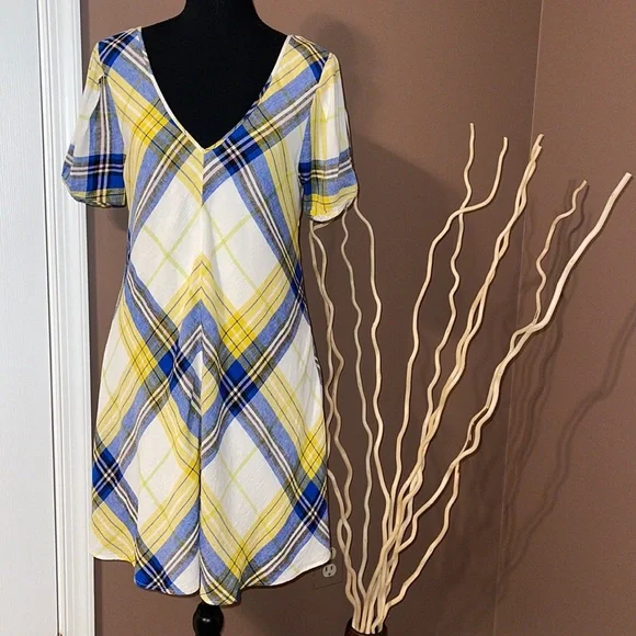 Urban Outfitters Peppa Plaid Mini Dress Size SM - Picture 1 of 16